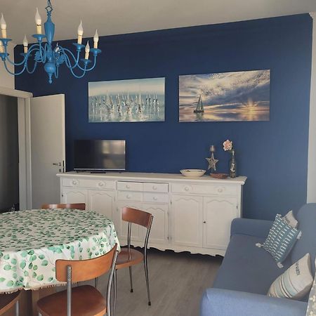 شقة Casa Bea Marinella مارينيلاّ دي سارزانا المظهر الخارجي الصورة